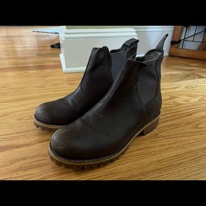 Chaco Women's Fields Chelsea Waterproof Boots Size 7.5